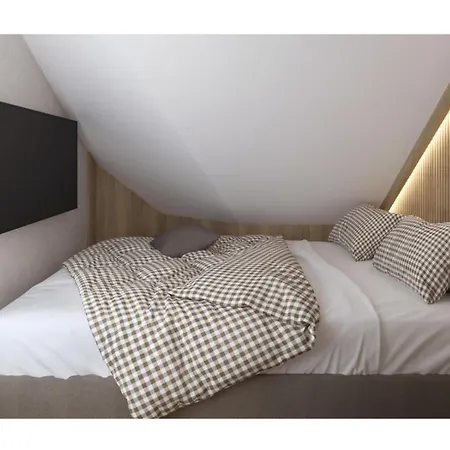 Golf Apartment
